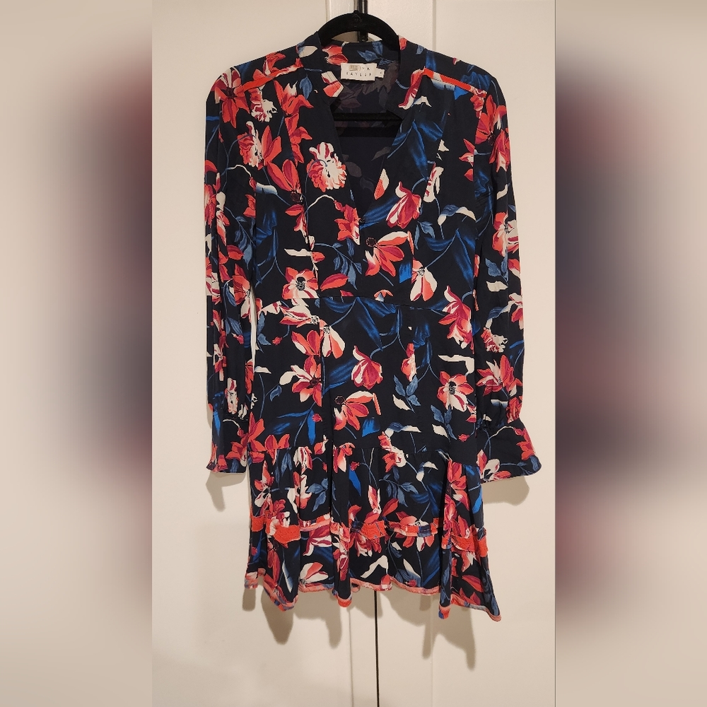 Floral knee length dress, long sleeves